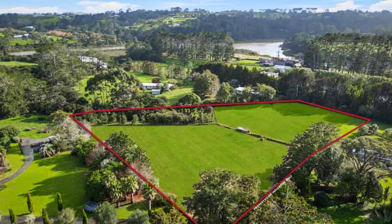 112 Sanders Road, Paremoremo