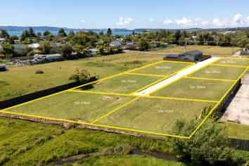 54D Robinson Avenue, Holdens Bay