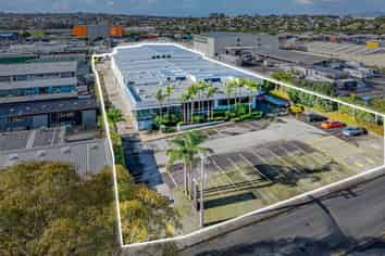 Substantial Wairau Industrial Facility + Yard