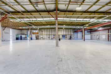 Substantial Wairau Industrial Facility + Yard