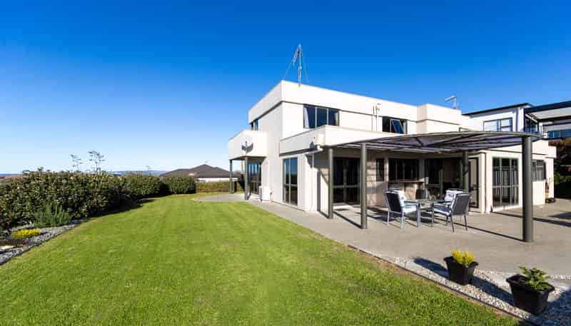 84 Churchill Drive, Taradale