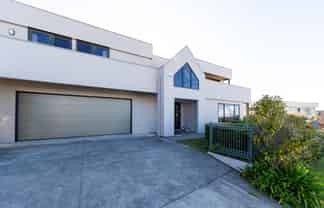 84 Churchill Drive, Taradale