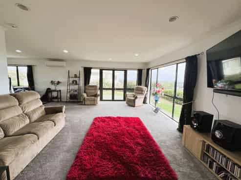 84 Churchill Drive, Taradale