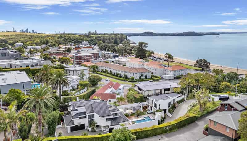 9 Selwyn Avenue, Mission Bay
