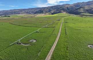 7797 Hyde-Middlemarch Road, Middlemarch