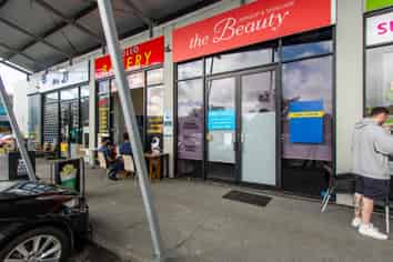 Excellent Albany Retail Offering - Available Now