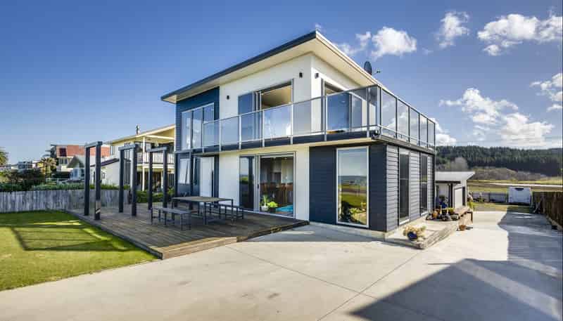 268 Whirinaki Road, Bay View