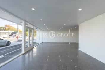 770m² Refurbished Industrial + Showroom