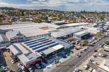 770m² Refurbished Industrial + Showroom