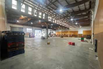 800m² High Stud Warehouse | 3 x Roller Doors