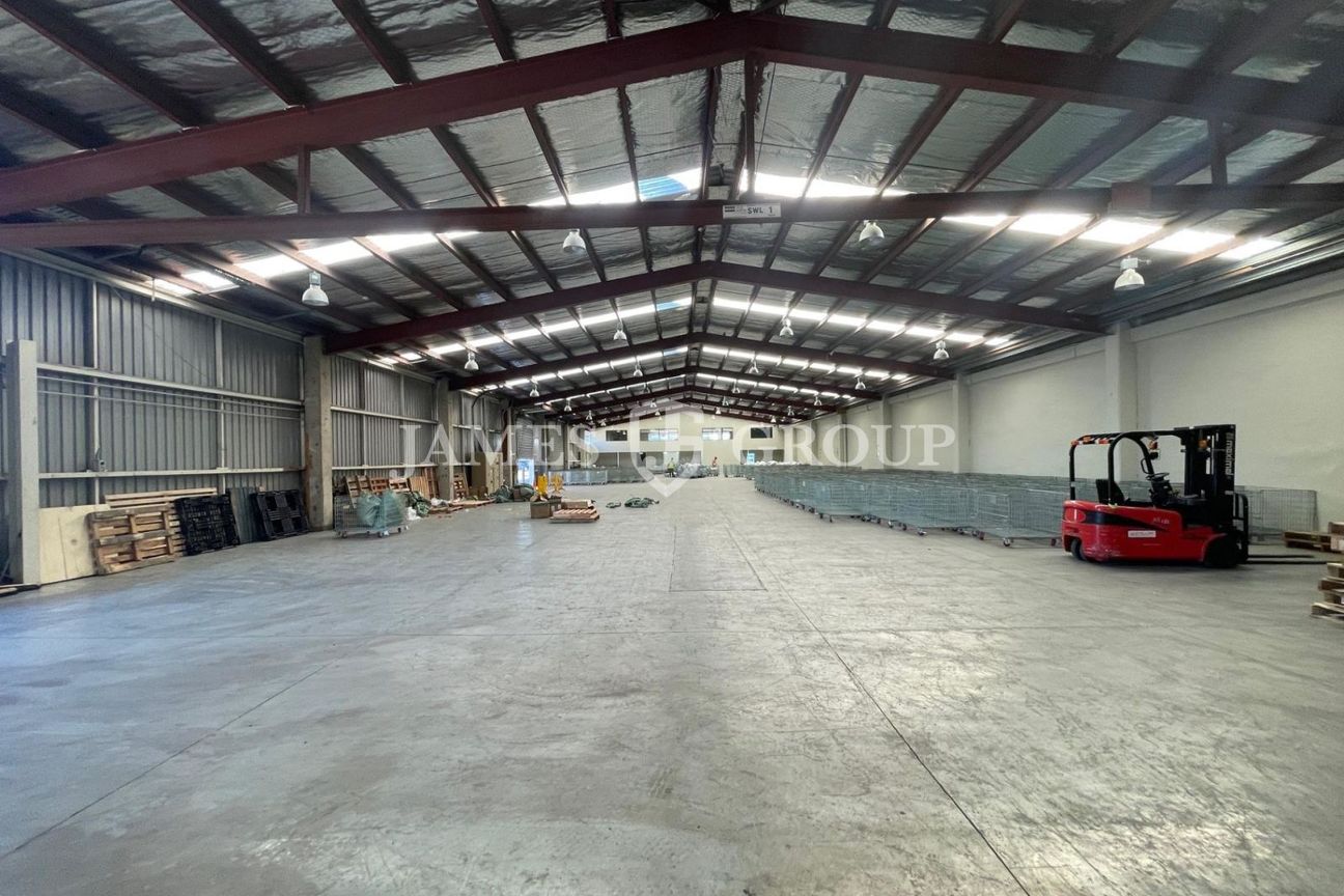 PRIME MOTORWAY ACCESS | 1,640m² ROSEBANK WAREHOUSE – pohled 6