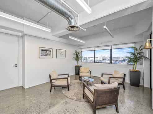 MOTIVATED VENDOR – MODERN FULL-FLOOR OFFICE IN...