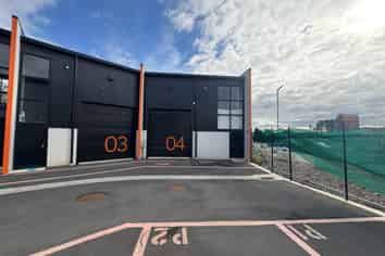 105m2, Vacant, Fully Secure. 