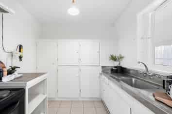 146 Randwick Road, Moera