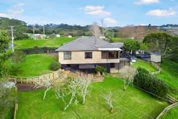 301 Spur Road, Stillwater