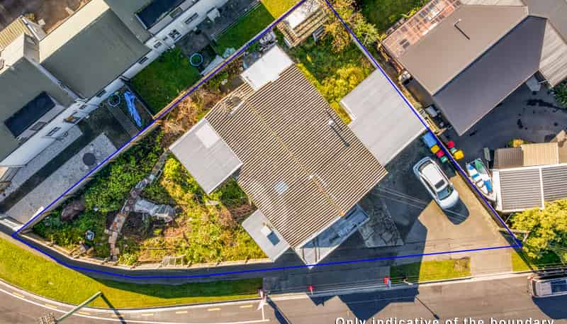 10 Lake Terrace Road, Burwood