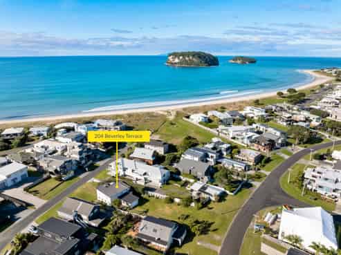 204 Beverley Terrace, Whangamata