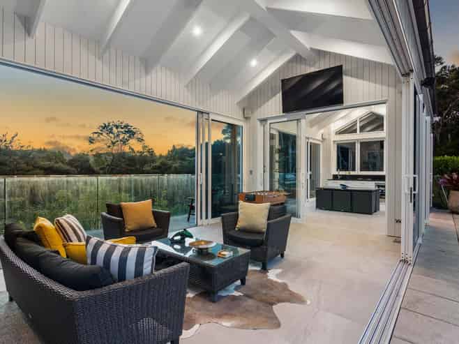  20 Stevensons Crescent, Albany