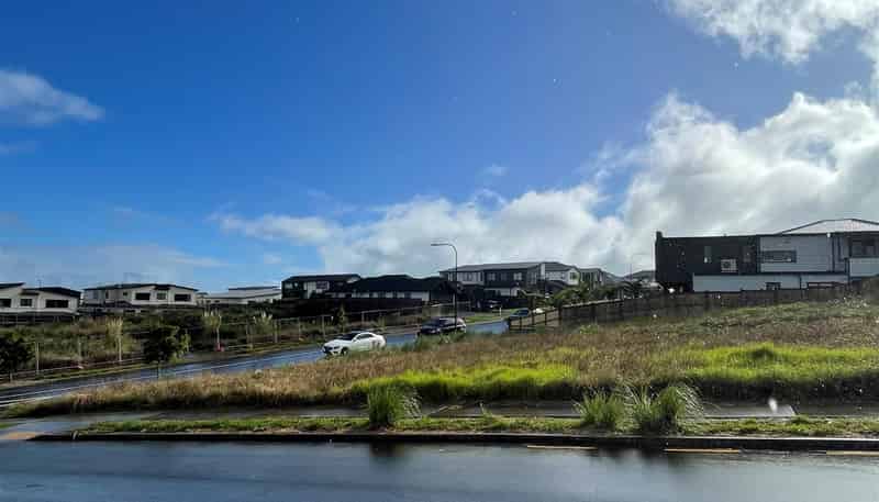  Angiangi Crescent, Beachlands