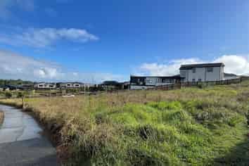   Angiangi Crescent, Beachlands