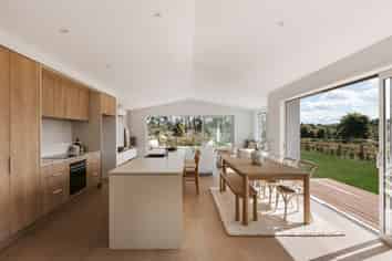 60 St Pauls Drive, Brookfield
