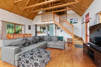 421 Fitzgerald Road, Drury