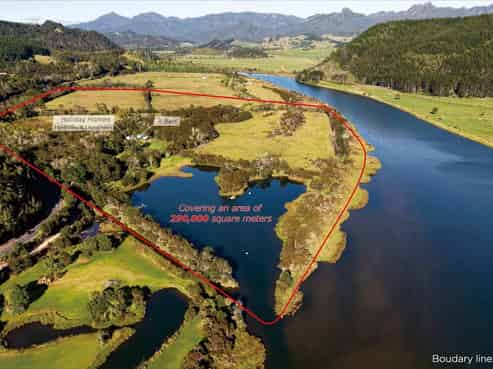 455  Hikuai Settlement Road, Hikuai