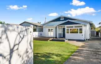 144 Nelson Crescent, Napier South