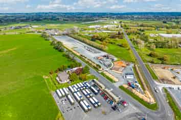 Dairy Flat yard – 5,206 sqm