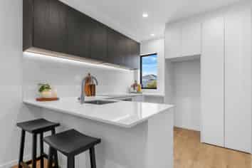 5/5 Donald Place, Merivale