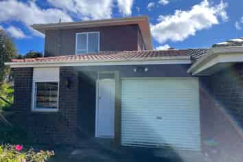 1 Himalaya Crescent, Lynfield