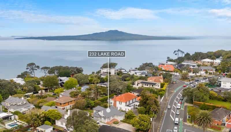 232 Lake Road, Hauraki