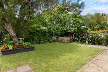 232 Lake Road, Hauraki