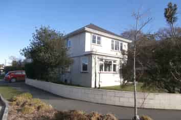 2 Highgate Avenue, Merivale