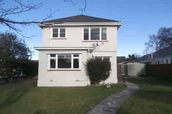 2 Highgate Avenue, Merivale