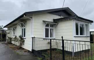 28 Hammond Street, Bulls