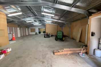 300m² Industrial Shed For Lease