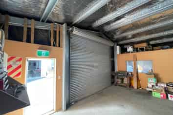 300m² Industrial Shed For Lease