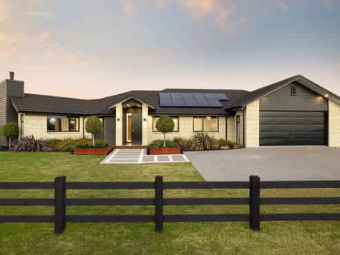 34 Mike Smith Drive, Cambridge