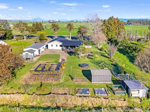 694 Thornton Road, Thornton