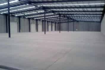 7,620m2 Industrial Facility with Yard | 35 Parks