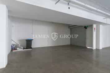 RARE CITY FRINGE INDUSTRIAL WITH PARKING