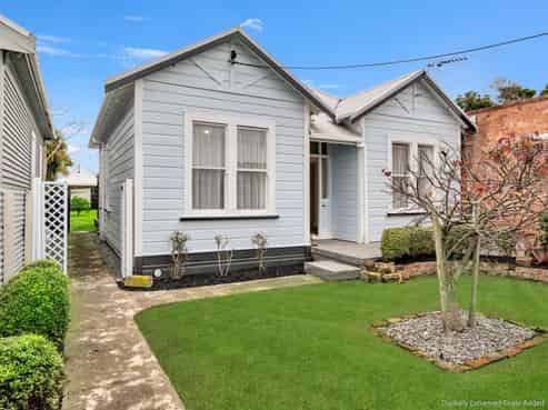 105 Campbell Street, Whanganui Central
