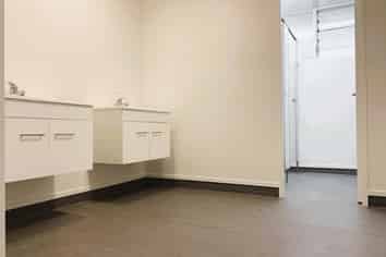 High-Profile 740m2 Industrial Unit
