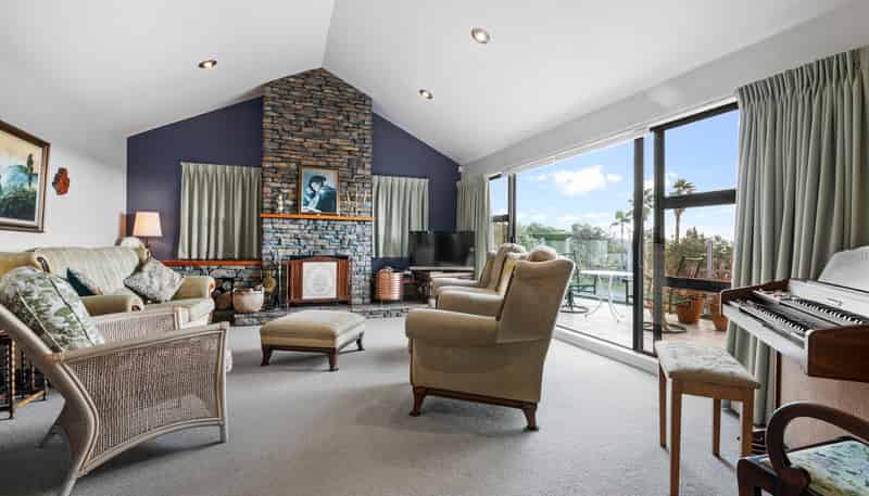 39 Alec Craig Way, Gulf Harbour