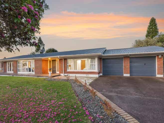 30 Grande Vue Road, Papatoetoe