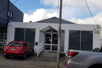 Smart  Showroom/warehouse - Petone