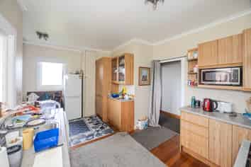 25 Charles Street, Weston