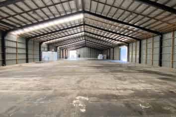 Large Open Warehouse & Yard Available