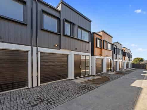 Lot 6, 32 Bradbury Road, Botany Downs
